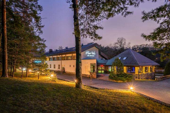 Exterior of Park Villa Hotel
