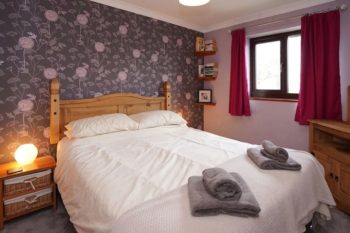 Room 2 of 12