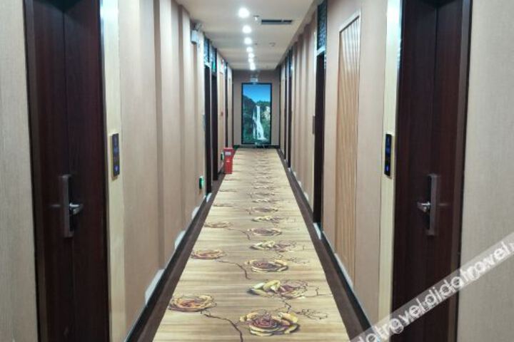 Hotel Interior 5 of 13