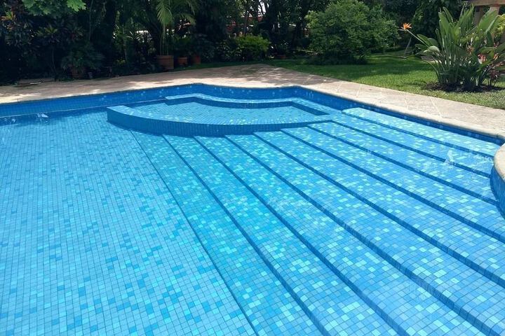 Hotel Pool
