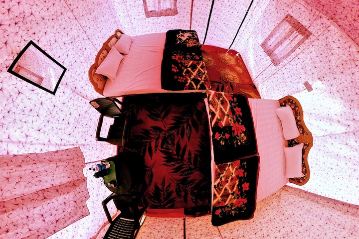 Room 8 of 14