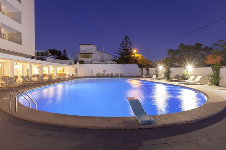 Pools & Facilities