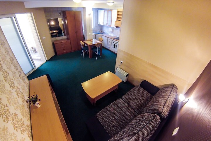 Room 41 of 64
