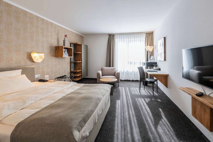 Room 15 of 55
