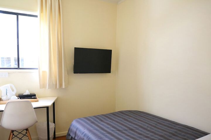 Room 13 of 48