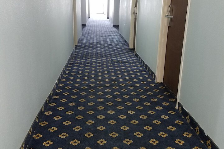 Ballroom/Hall 27 of 44