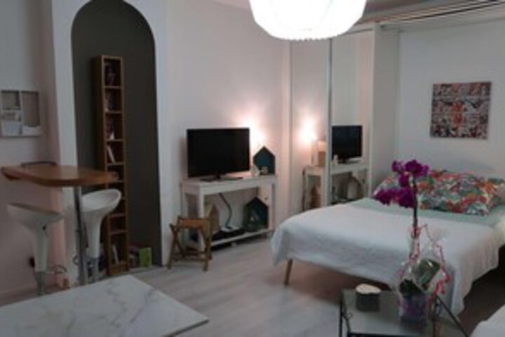Room 17 of 19