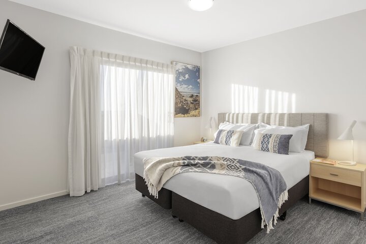 Room 12 of 48