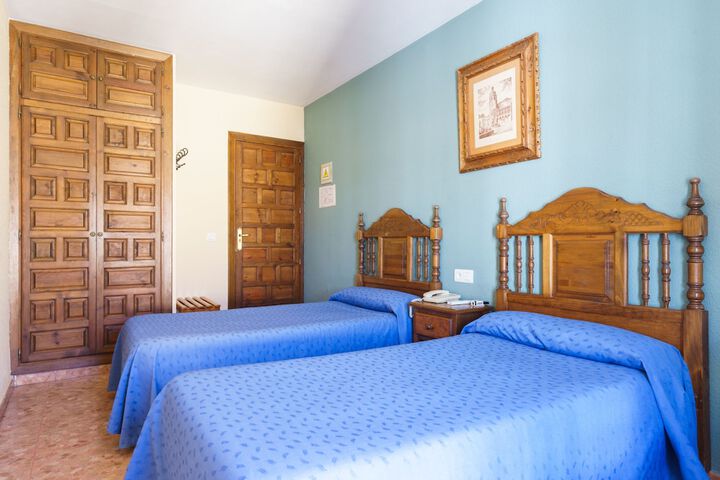 Room 14 of 78