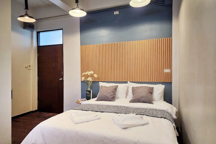 Room 16 of 34