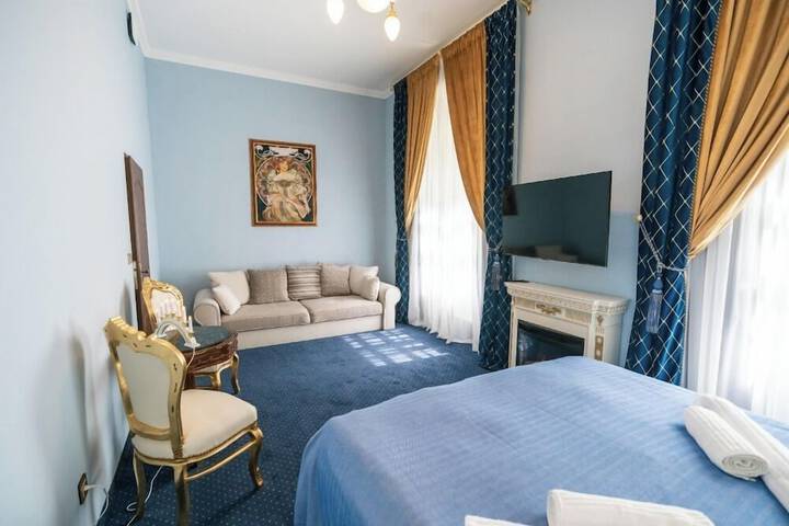 Room 15 of 35