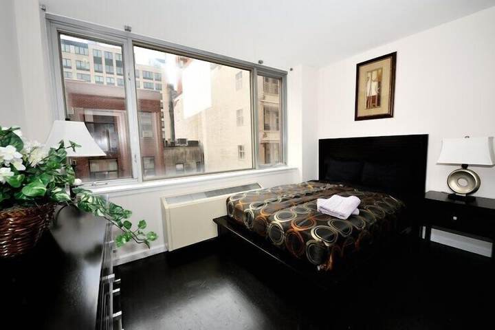 Room 62 of 324