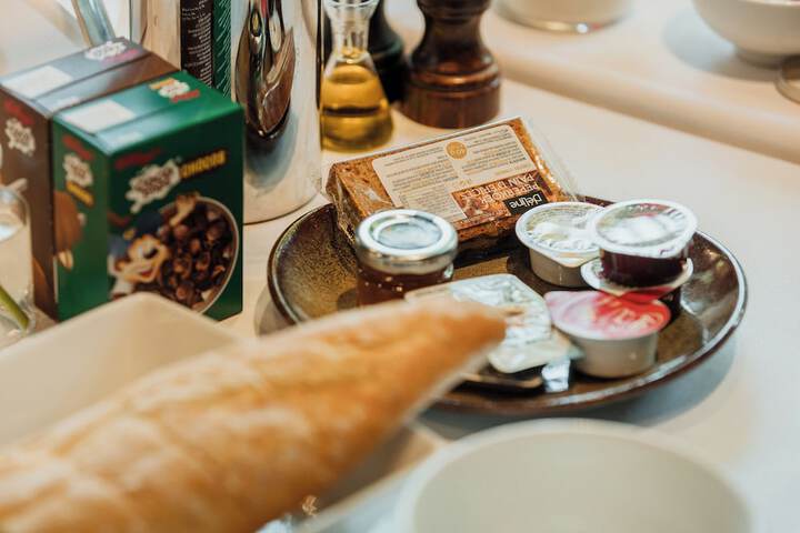 Breakfast/Coffee Service 32 of 40
