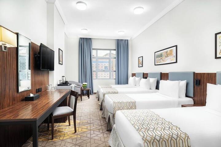 Room 8 of 44