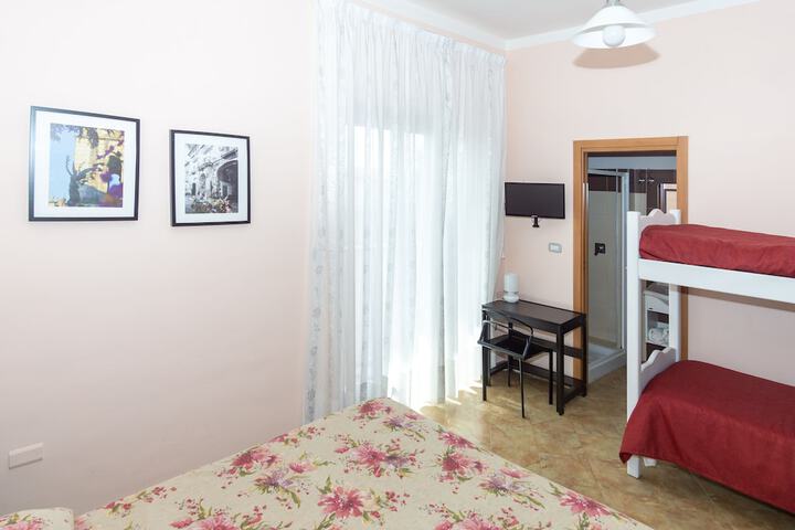 Room 8 of 29