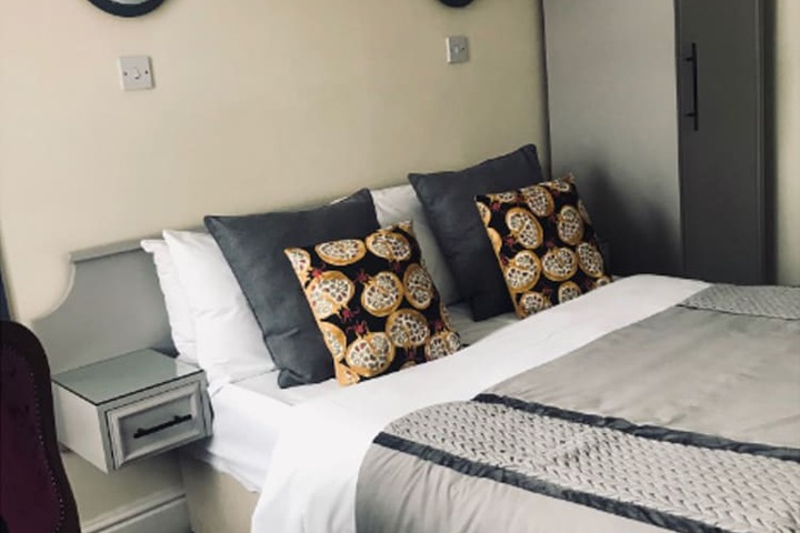 Room 30 of 73