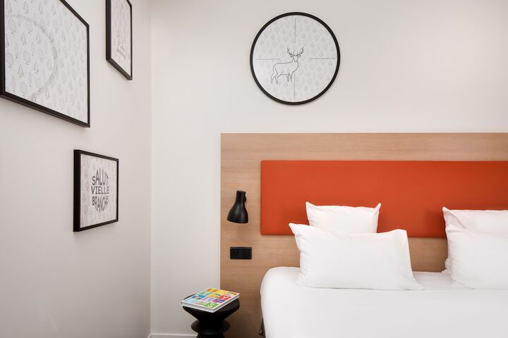 Room 3 of 103