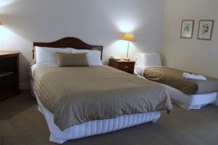 Room 8 of 20