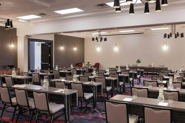 Meeting facility