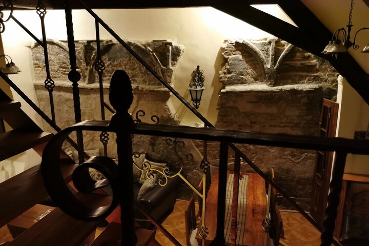 Room 7 of 39