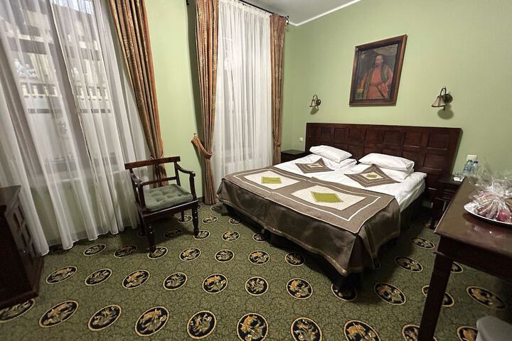 Room 55 of 127