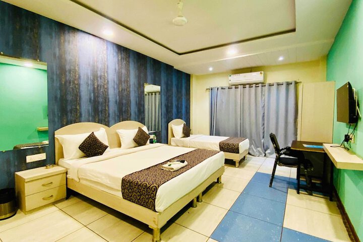 Room 14 of 31