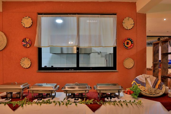 Dining 45 of 75