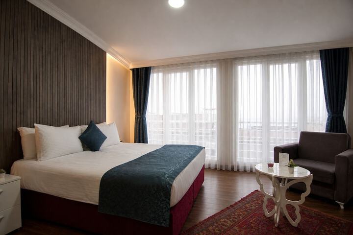 Room 37 of 54
