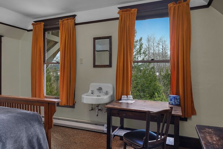 Room 20 of 91