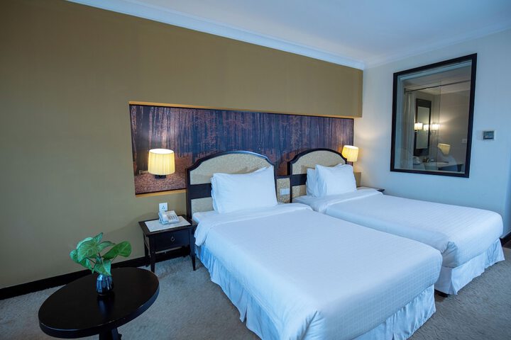 Room 25 of 67