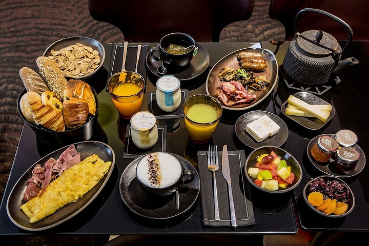 Breakfast/Coffee Service 67 of 83