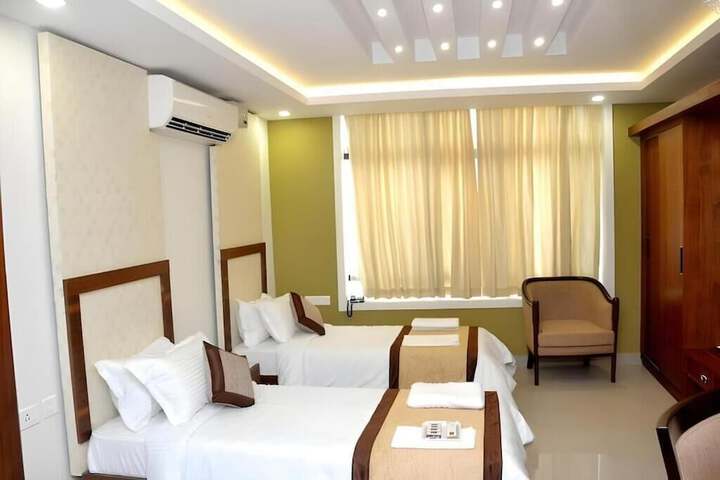 Room 3 of 12