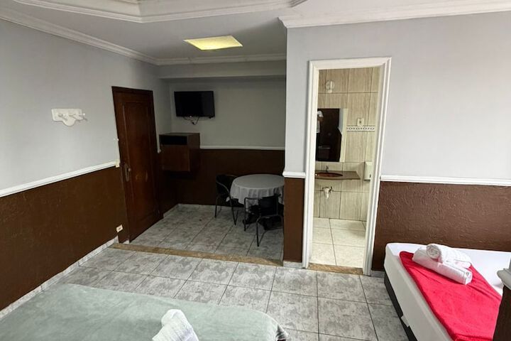 Room 15 of 23
