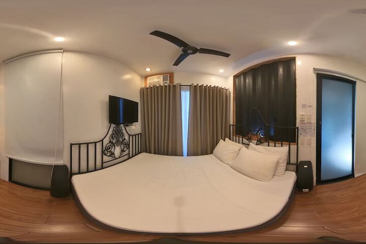 Room 38 of 101