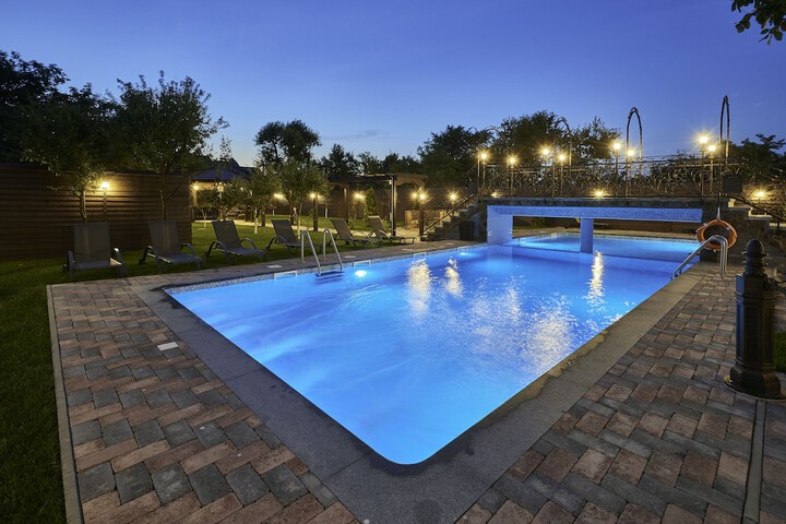 Pool 34 of 83