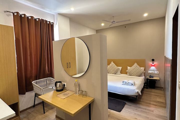 Room 5 of 47