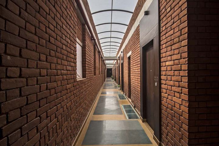 Ballroom/Hall 9 of 16