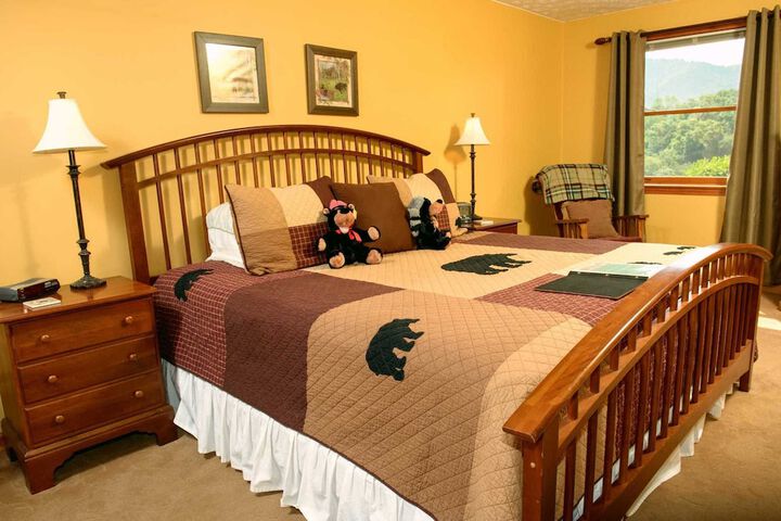 Room 8 of 92