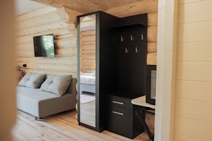 Room 20 of 64