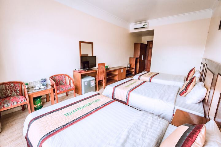 Room 6 of 24