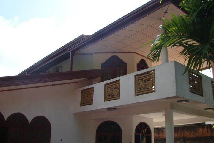 Bentota Dilu Villa