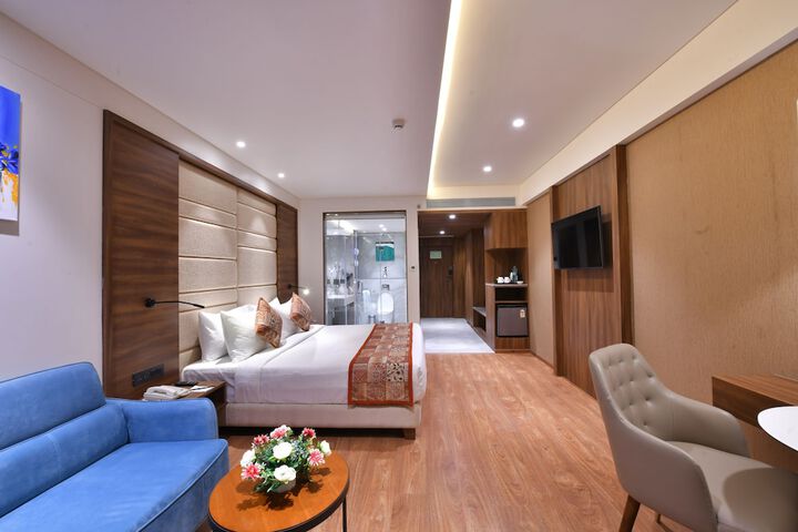 Room 11 of 61