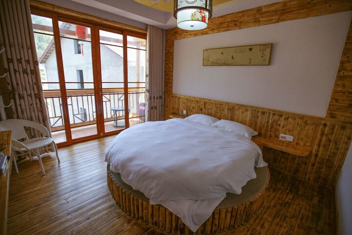 Room 20 of 47