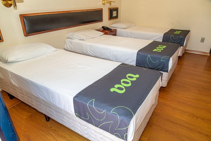 Room 27 of 68