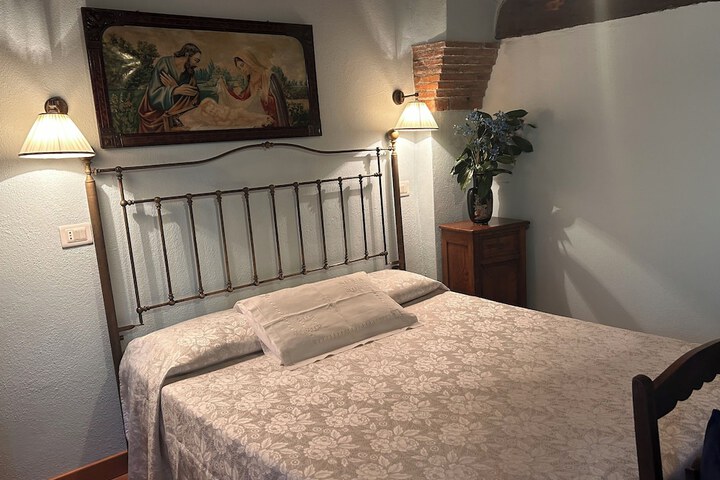 Room 16 of 157