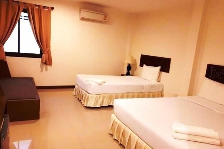 Room 20 of 36