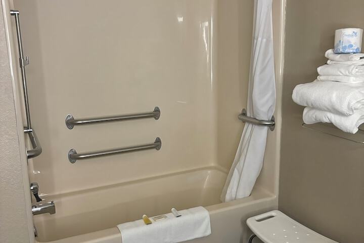 Room 41 of 57
