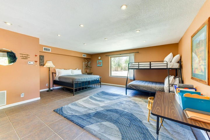Photo of Secluded Mesa Retreat with Outdoor Kitchen and Bar