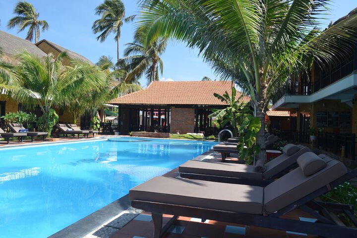 Pool 83 of 146