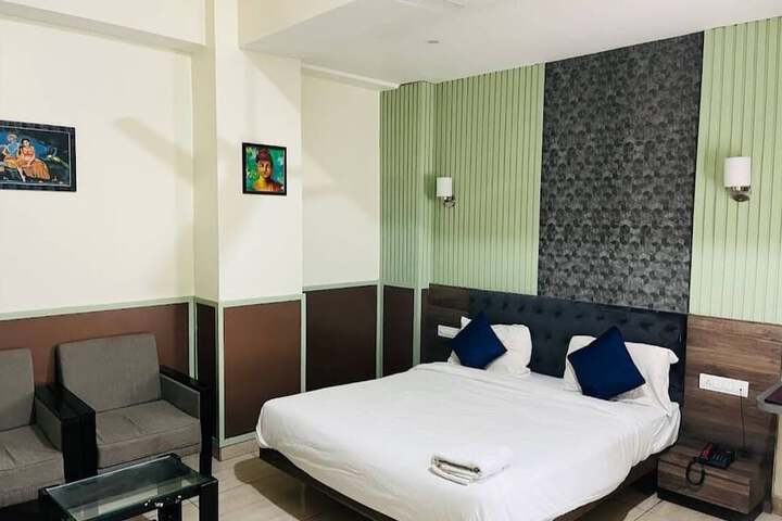 Room 16 of 29